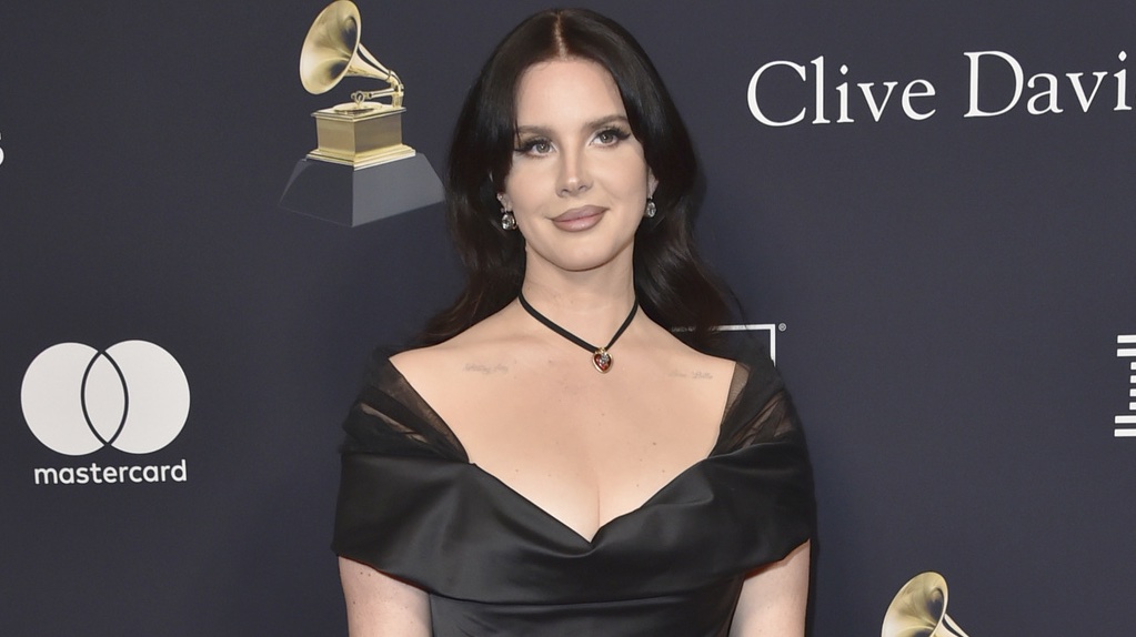 Lana Del Rey Did Marry Alligator Swamp Tour Guide Jeremy Dufrene in Louisiana, Document Shows