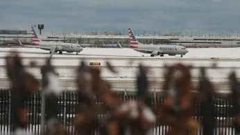 Post-Thanksgiving Travelers in Chicago See Flights Canceled and Delayed After Winter Storm
